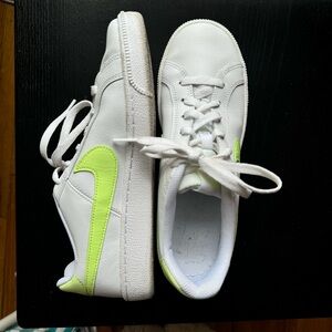 Nike Women’s Court Royale Trainers